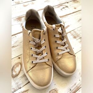 NATURALIZER Morrison 2 leather sneakers muted gold chic metallic shoes sz 9 EUC